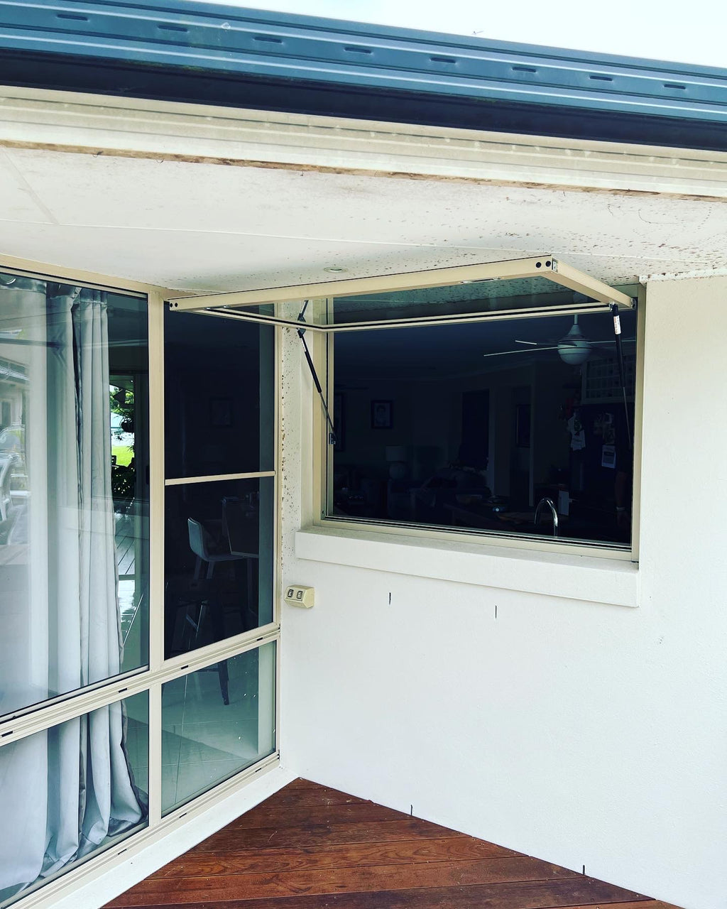 Window Gas Block Rope Gas Strut Windows | That's Glass